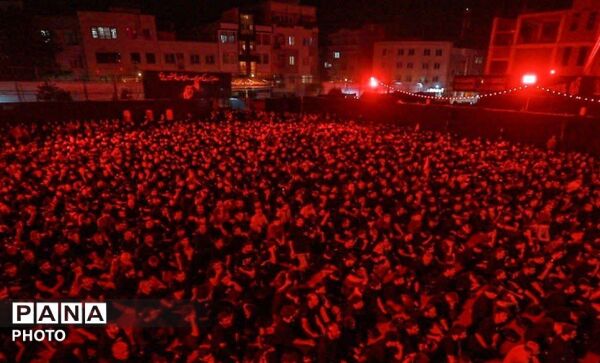 مراسم عزاداری رهبر شهید در شهر هشتگرد 