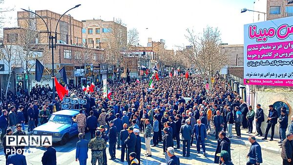 شهید وطن بر روی دستان مردم شهید پرور تشیع شد