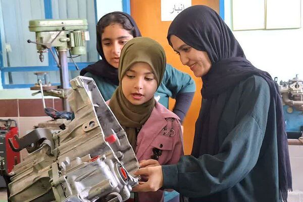 برگزاری نمایشگاه به مناسب هفته ملی مهارت در شهرستان باشت