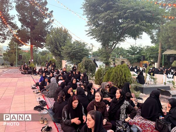 مراسم شیرخوارگان در امامزاده شهرک ینگی امام 
