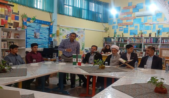 نشست صمیمانه اعضای کانون پرورش فکری با نماینده ولی‌فقیه در فارس