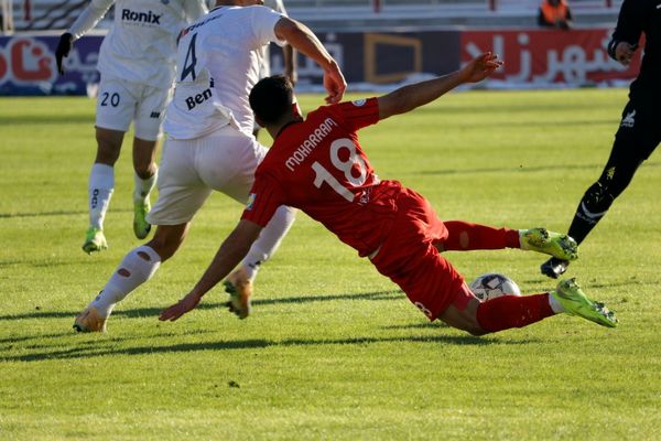 بازی تراکتور و ملوان در تبریز