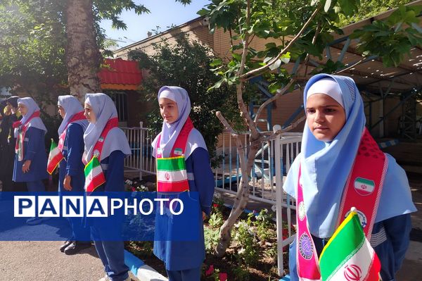 سپاس معلم  در نیشابور