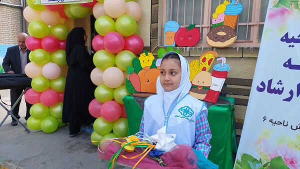 پایگاه تغذیه سالم در دبستان ارشاد ناحیه ۶ مشهد مقدس