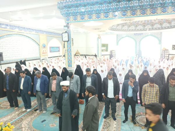 جشن تکلیف دانش‌آموزان دختر شهرستان فهرج 