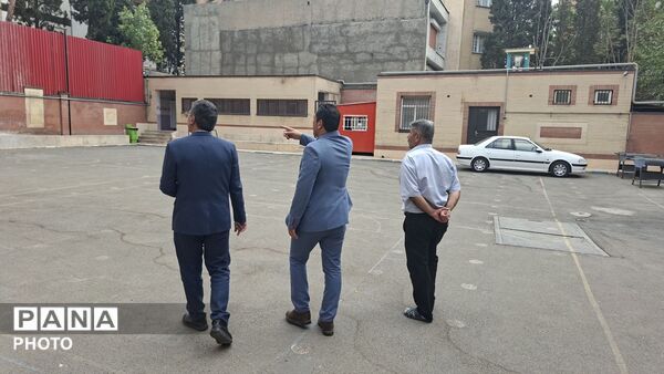 مانور بازگشایی با شعار برای ایران، برای مدرسه در تهران