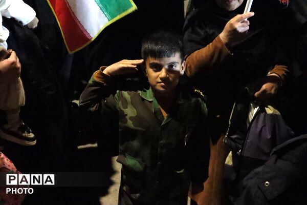 اجتماع مردمی بیعت با رهبر انقلاب در نیشابور 
