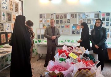 برگزاری نمایشگاه ماها در هنرستان بصیرت آشخانه