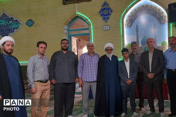 نخستین کرسی قرآن دانش‌آموزی