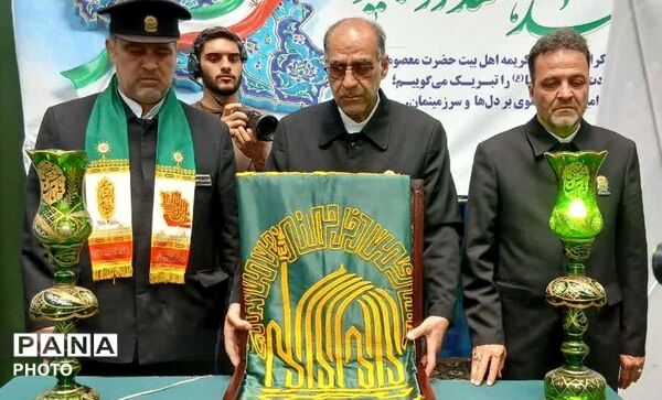 پرچم حرم رضوی؛ محمدشهر را متبرک کرد