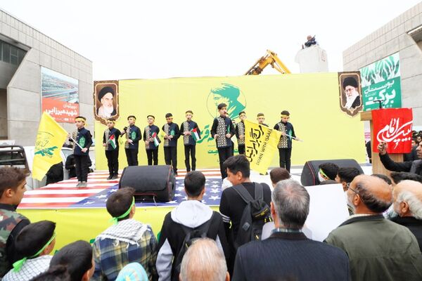 بزرگداشت یاد سید حسن نصرالله در مشهد 