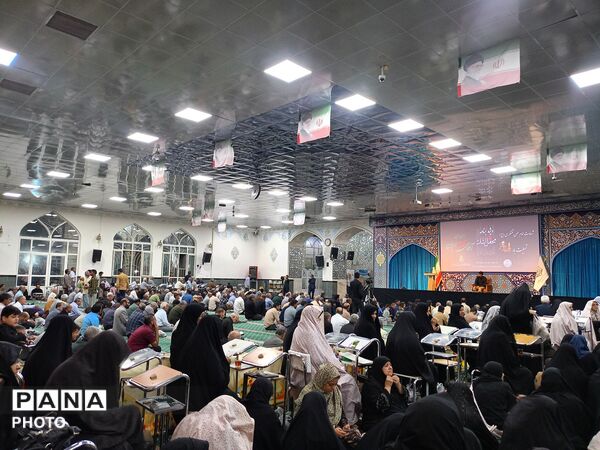 محفل اشک به یاد رهبر شهید انقلاب