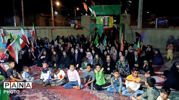 حماسه مردمی در کنجوران سفلی؛ تجدید عهد و بیعت با رهبری در گردهمایی باشکوه اهالی منطقه