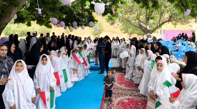 جشن تکلیف دختران میانکوهی در پارک جنگلی شیاسی