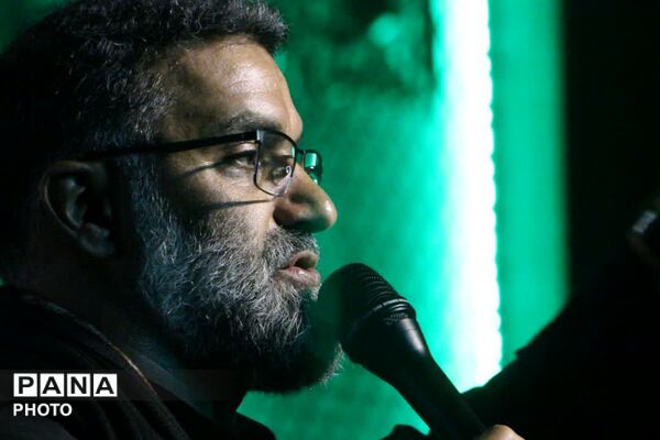 از کوچه‌های محرم تا میدان عاشقی؛ نوجوانان در مسیر پرچم‌داری امام حسین(ع)