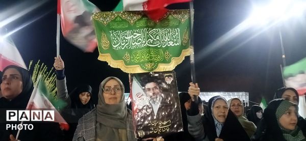 نود و هشتمین شب از اجتماعات مردم مهستان 