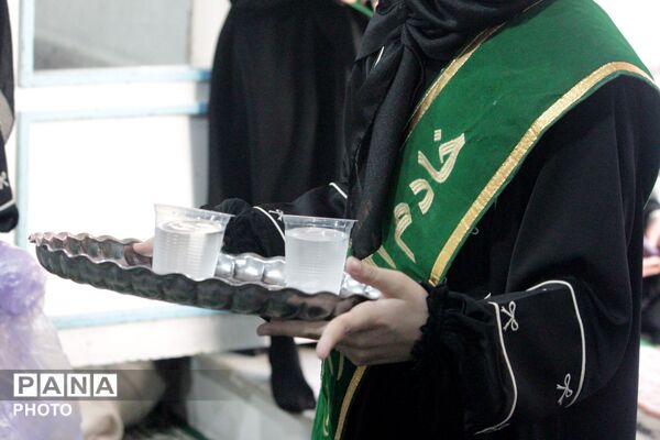 زمزمه‌های دخترانه در سوگِ دردانه حسین(ع)؛ محفلِ ارادت به حضرت رقیه(س) در اسلامشهر
