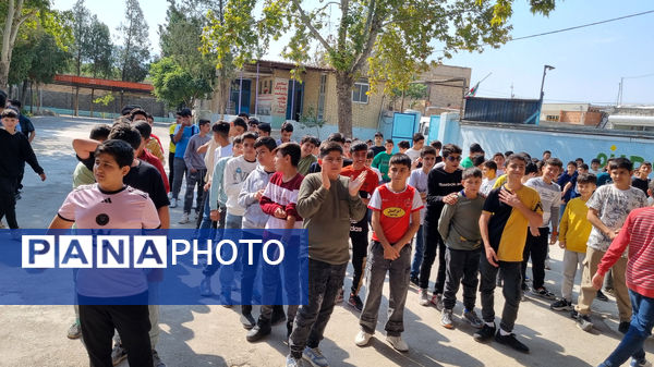 برپایی موکب دانش‌آموزان مدرسه نمونه دولتی پژوهش در جشن میلاد امام حسن عسکری (ع)