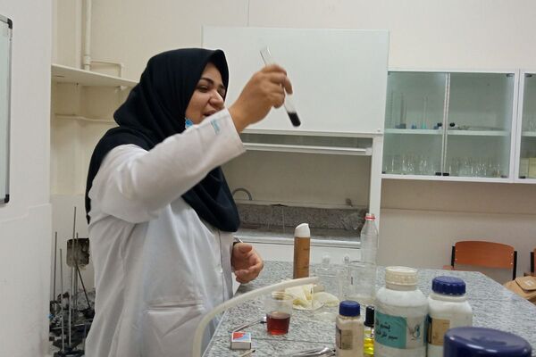 بازدید دانش آموزان دبیرستان حضرت ولیعصر (عج) ناحیه یک ری از پژوهش‌سرای رازی 