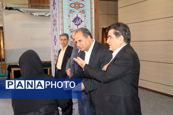 گردهمایی مدیران مدارس ناحیه 2 تبریز