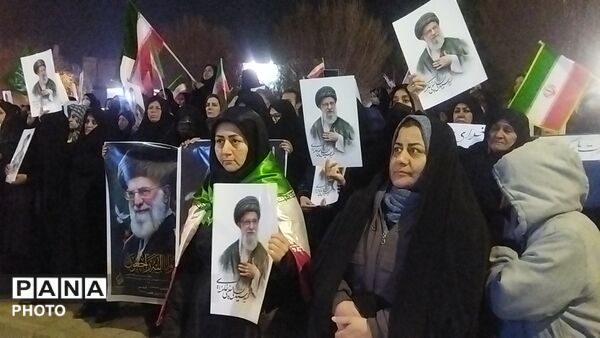 قاب هایی از حضورـ۲