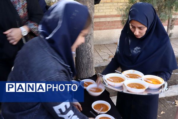 مراسم سوگواری شهادت حضرت فاطمه(س) در مدارس ناحیه 2 بهارستان
