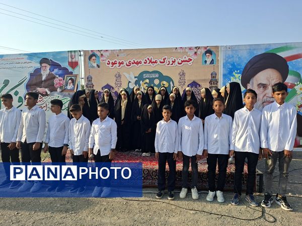 جشن پرشور دهه فجر انقلاب اسلامی در محله ولی عصر سندرک 