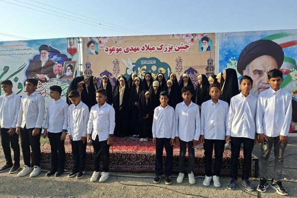 جشن پرشور دهه فجر انقلاب اسلامی در محله ولی عصر سندرک 