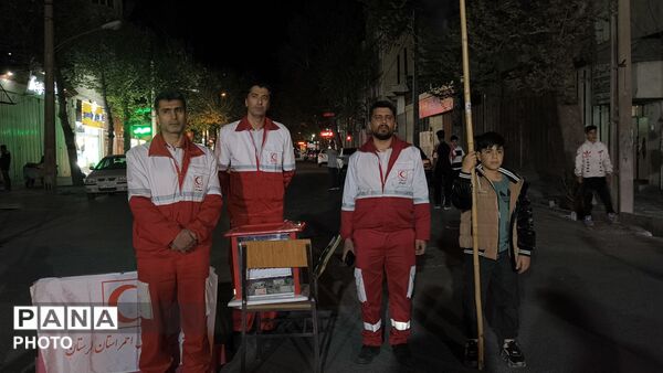 حضور مردم ولایتمدار و غیور خرم‌آبادی در میدان اسدآبادی 