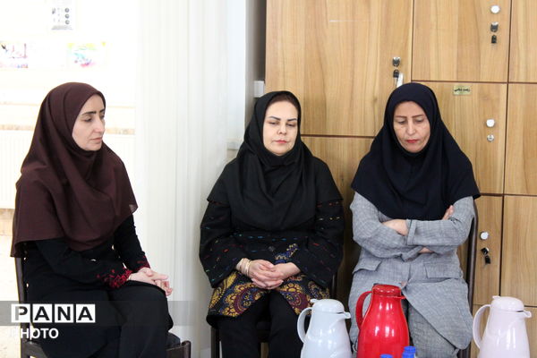 آیین «خاطره‌سازان» در دبیرستان نسیبه با حضور مدیر آموزش و پرورش سملقان