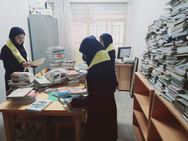 افتتاح کتابخانه دبیرستان علی افشار نژاد ناحیه ۶