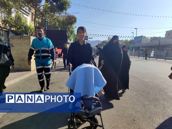  برپایی موکب‌های خدمات‌رسانی در مشهد مقدس برای جاماندگان اربعین حسینی 