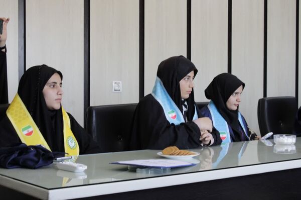 نشست صمیمی دانش‌آموزان خبرنگار پانا با مدیرکل آموزش و پرورش کهگیلویه و بویراحمد 