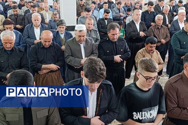 نماز عید سعید قربان در ثلاث باباجانی