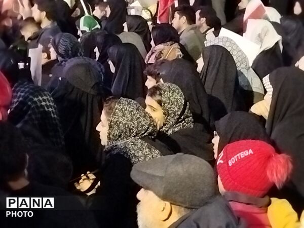 قلب کرمانی‌ها برای ایران می‌تپد