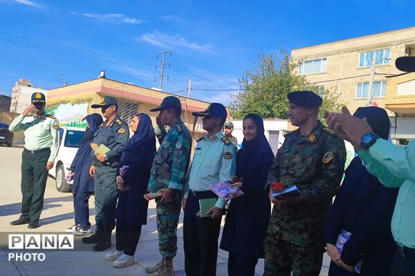 آیین گرامیداشت هفته نیروی انتظامی در دبیرستان الزهرا