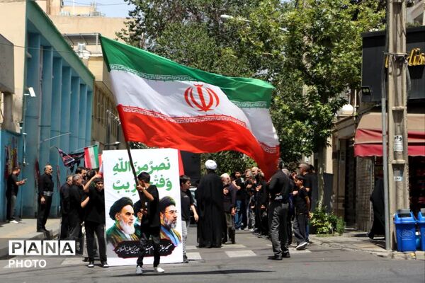 تهران در عاشورا یکپارچه سیاه‌پوش شد