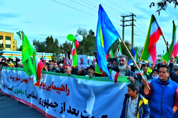تصاویر ماندگار از حماسه 22بهمن در پرند