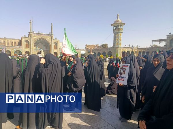 جلوه هایی از حضور مردم قم در راهپیمایی یوم الله 13 آبان