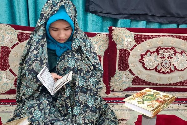 مراسم اعتکاف در مسجد امام حسین(ع) ناحیه یک شهرری