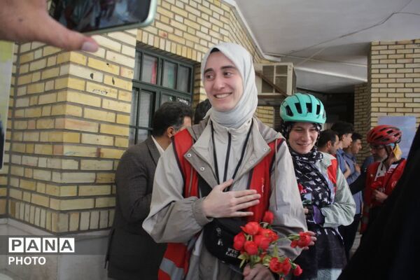 جلوه‌هایی از حضور کاروان دوچرخه سواری «ترکیه تا میناب» در قم