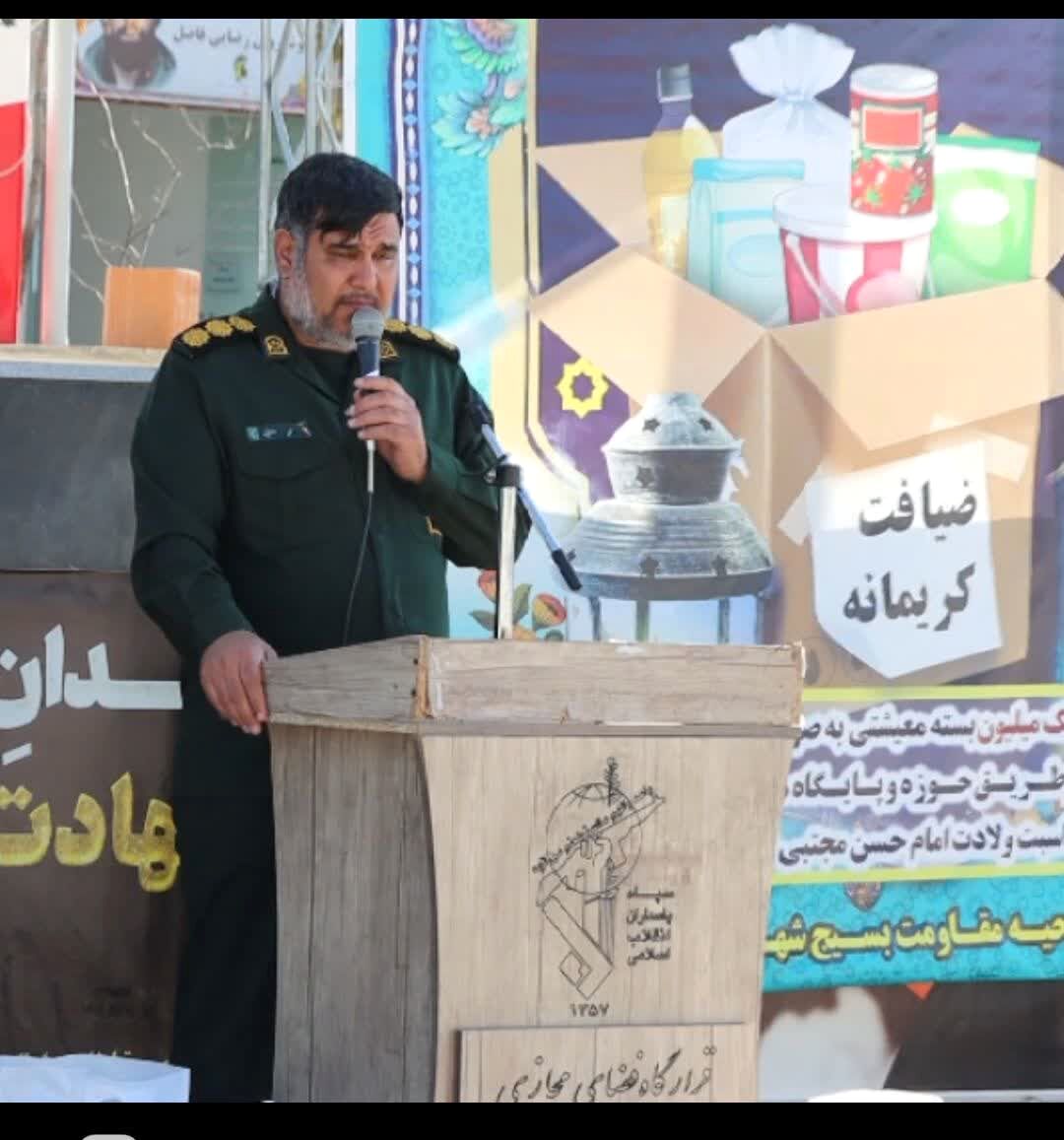 توزیع ۴۵٠٠ بسته معیشتی بین خانواده های نیازمند شیروانی