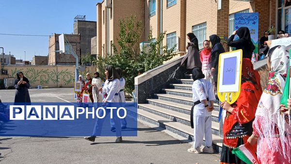 برگزاری جشن هفته تربیت‌بدنی در مدرسه ام‌ابیها 