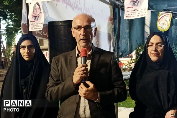 دبیرستان دخترانه ولایت در غرفه شهدای دانش‌آموز ورامین 