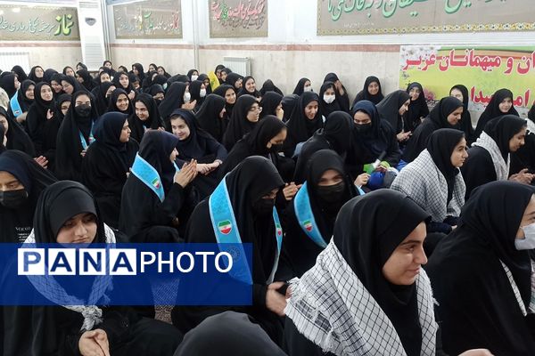 حضور پرشور دانش‌آموزان مدارس ناحیه 2 شهرری در جشن پیروزی مردم غزه 