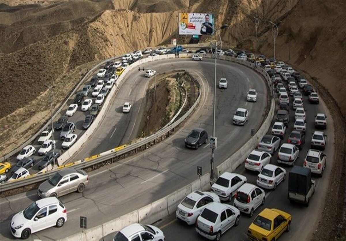 ترافیک نیمه‌سنگین در محورهای شمالی/ محدودیت تردد در جاده کرج و آزادراه شمال