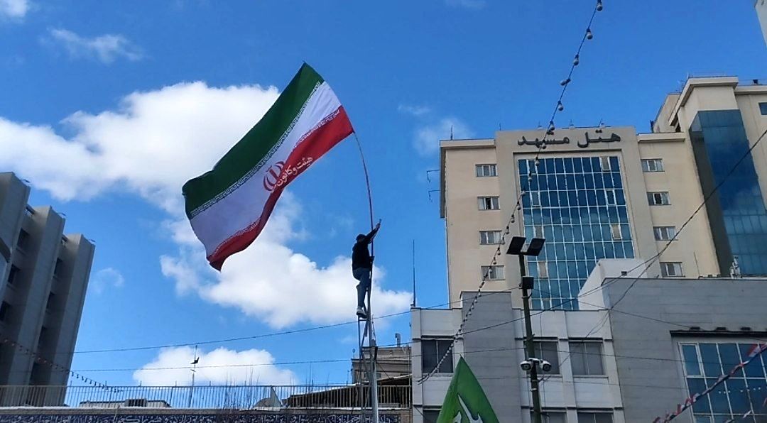 خروش مردم مشهدی در یوم الله ۲۲ بهمن