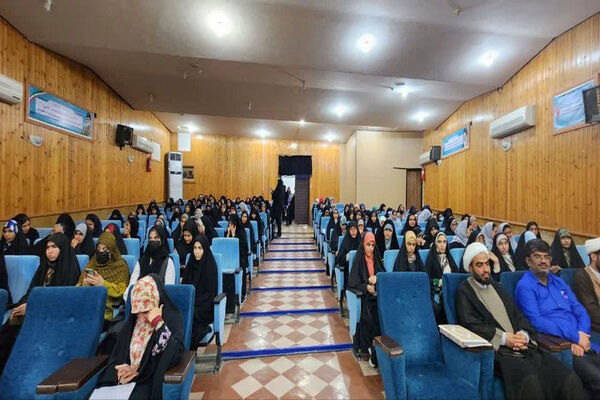 اختتامیه دوازدهمین دوره نمایشگاه‌های دانش‌آموزی مدرسه انقلاب ویژه دختران استان بوشهر