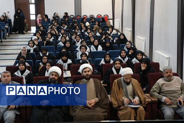 اعزام دانش‌آموزان منطقه کهریزک به اردوی راهیان نور