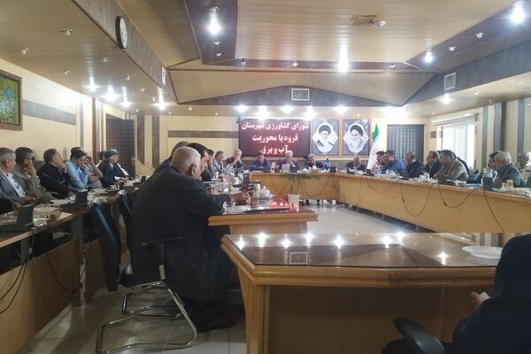 نشست شورای کشاورزی قروه با محوریت مدیریت آب و برق